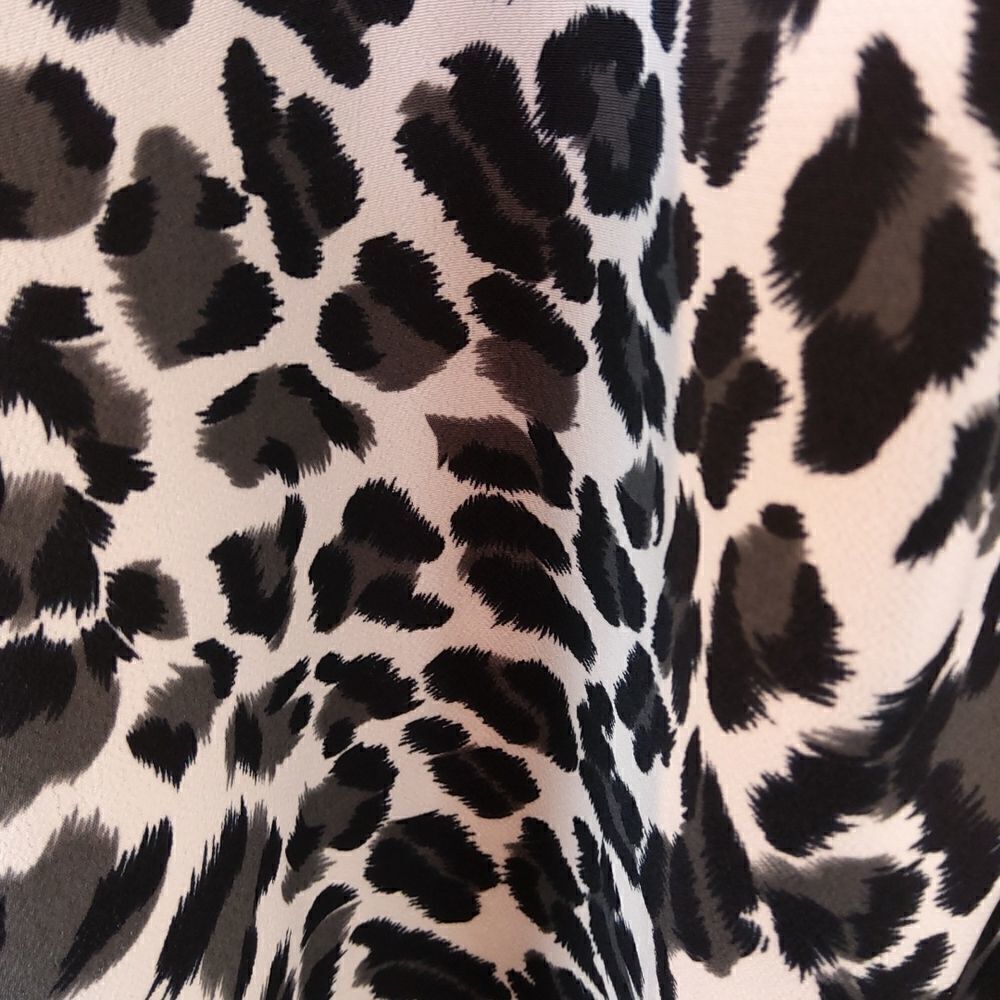 Caribe vintage black and charcoal gray animal print kimono with shoulder pads - Picture 7 of 10